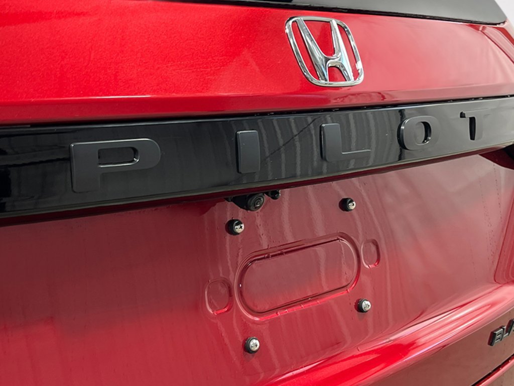 New 2026 Honda Pilot Black Edition image 6