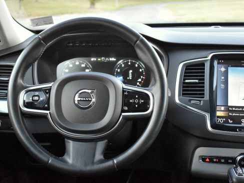 Used 2017 Volvo XC90 T6 Momentum w/ Vision Package AWD/4WD image 20