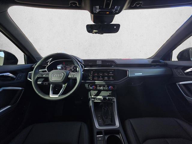 Used 2025 Audi Q3 2.0T Premium w/ Convenience Plus Package AWD/4WD image 18