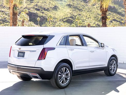 Used 2021 Cadillac XT5 Premium Luxury image 11
