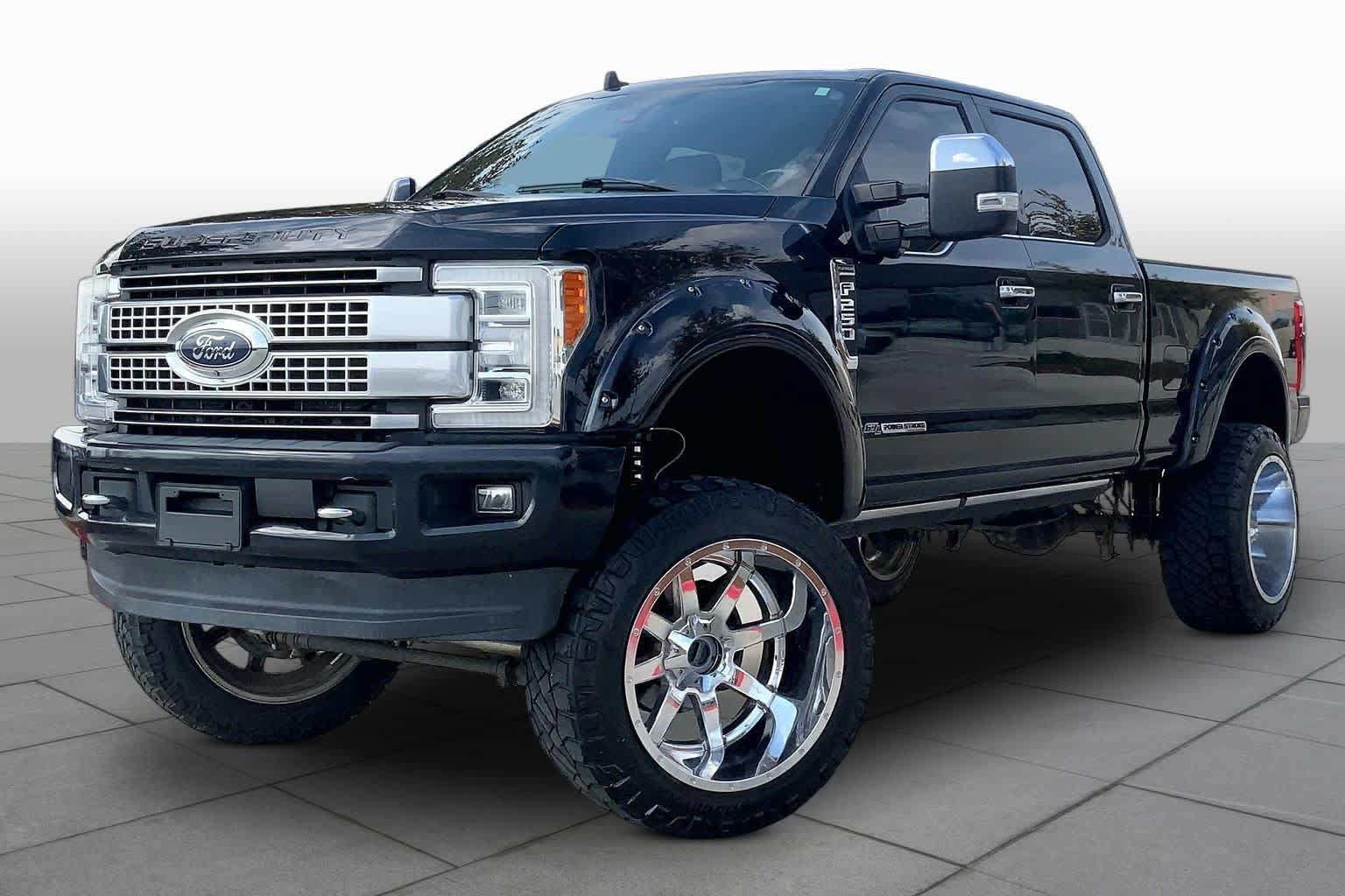 Used 2019 Ford F250 Platinum w/ Platinum Ultimate Package AWD/4WD image 1