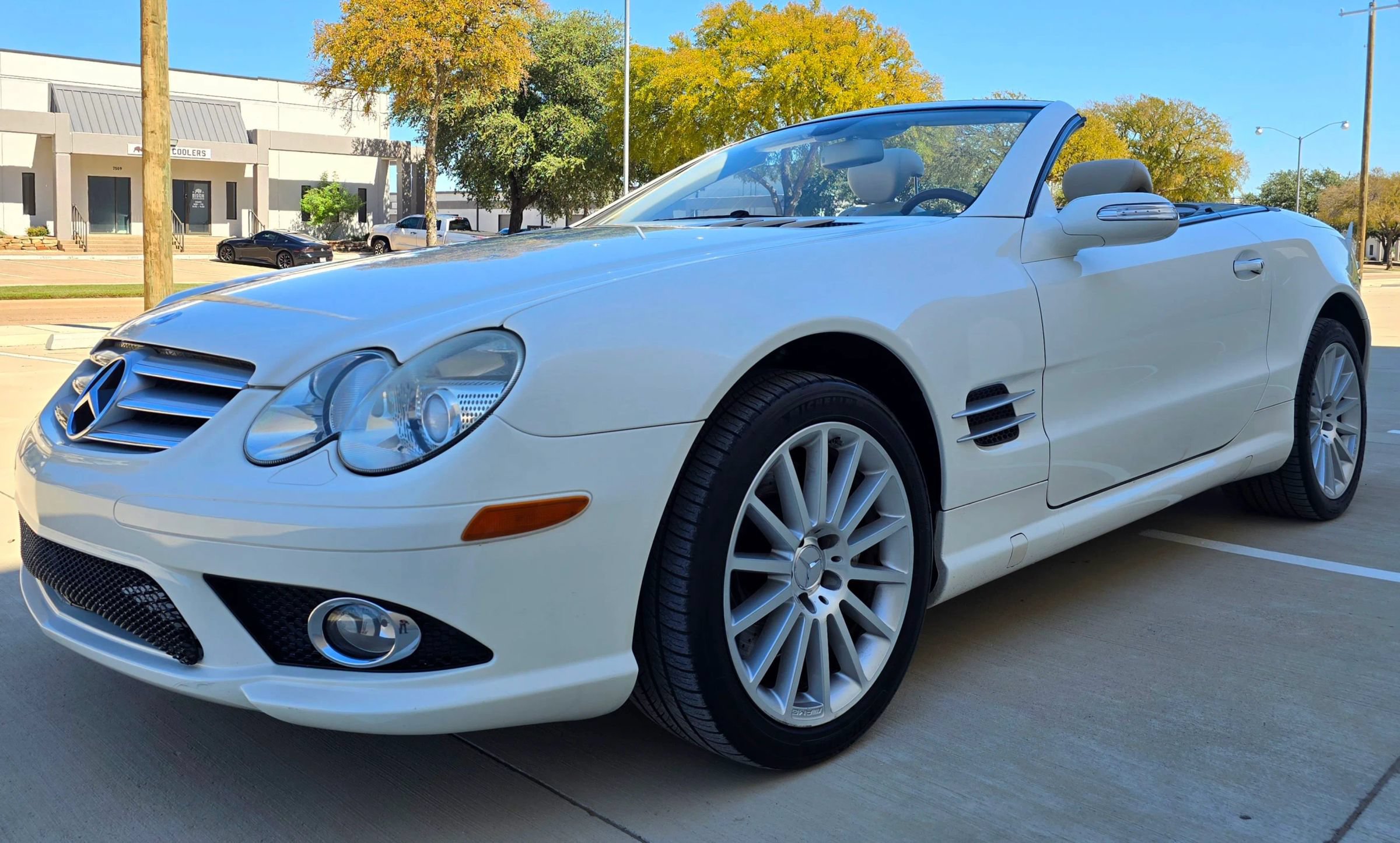 Used 2008 Mercedes-Benz SL 550 image 7