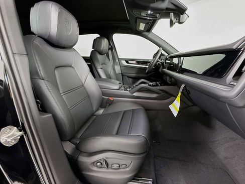 New 2026 Porsche Cayenne image 29