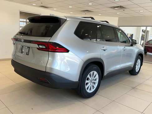 New 2026 Toyota Grand Highlander AWD Hybrid image 5