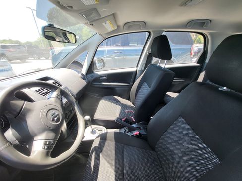 Used 2007 Suzuki SX4 AWD Hatchback image 10