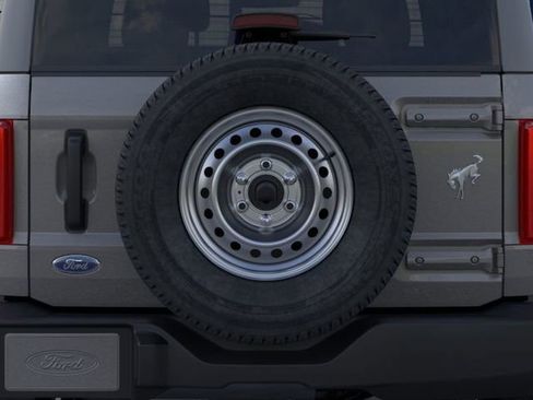 New 2026 Ford Bronco 2-Door image 24