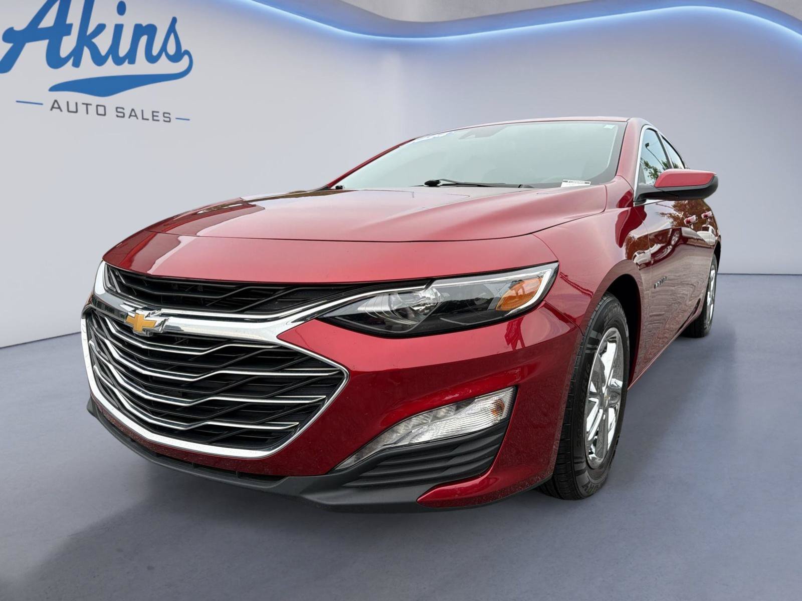 Used 2024 Chevrolet Malibu LT FWD image 1
