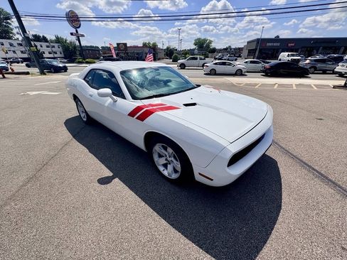 Used 2012 Dodge Challenger SXT Plus RWD image 31