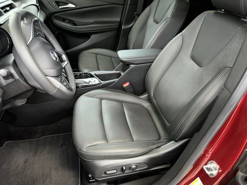 Used 2023 Buick Encore GX Essence w/ Experience Buick Package image 2