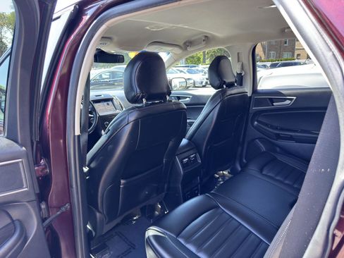 Used 2019 Ford Edge SEL w/ Equipment Group 201A AWD/4WD image 27