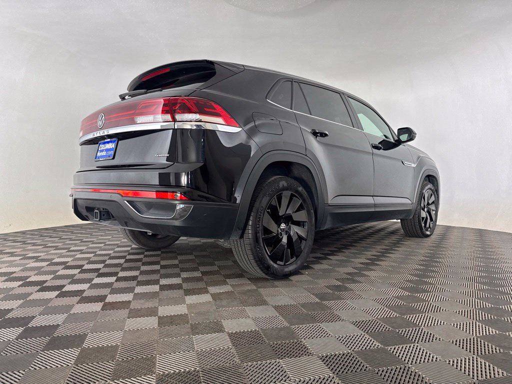 Used 2025 Volkswagen Atlas Cross Sport SE AWD/4WD image 9