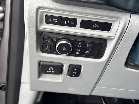 Used 2021 Ford F150 Limited image 23