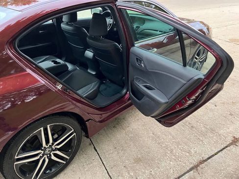Used 2016 Honda Accord Sport image 21