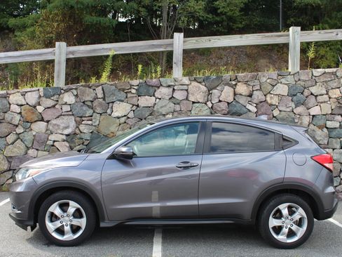 Used 2016 Honda HR-V EX image 6
