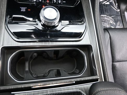 Used 2024 Jeep Wagoneer Series II image 24