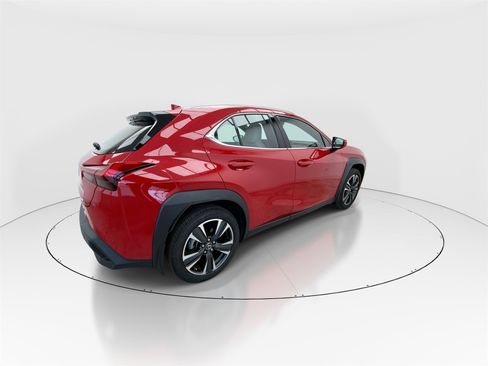 Used 2022 Lexus UX 200 image 8
