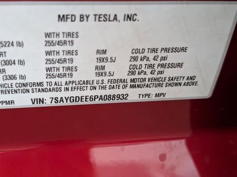 Used 2023 Tesla Model Y Long Range image 33