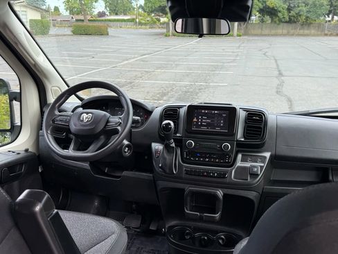 Used 2022 RAM ProMaster 2500 image 3