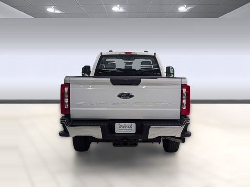 New 2026 Ford F250 XL w/ XL Chrome Package image 8
