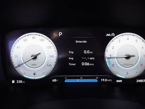 Used 2023 Hyundai Santa Fe Limited image 21