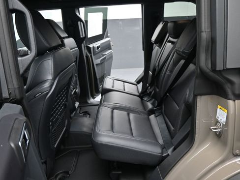 Certified 2025 Ford Bronco Badlands image 22