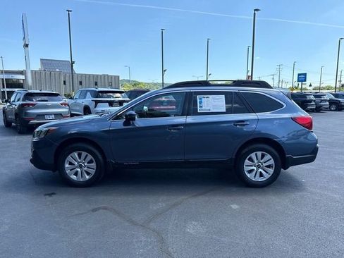 Used 2018 Subaru Outback 2.5i Premium AWD/4WD image 6