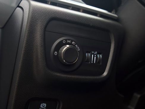 Used 2021 Jeep Grand Cherokee L Laredo AWD/4WD image 9