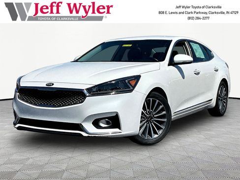 Used 2019 Kia Cadenza Premium FWD image 1