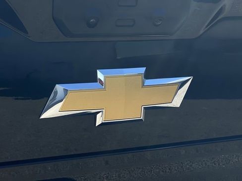 Certified 2025 Chevrolet Silverado 1500 High Country AWD/4WD image 41