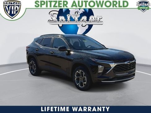 New 2026 Chevrolet Trax LT w/ LT Convenience Package image 2