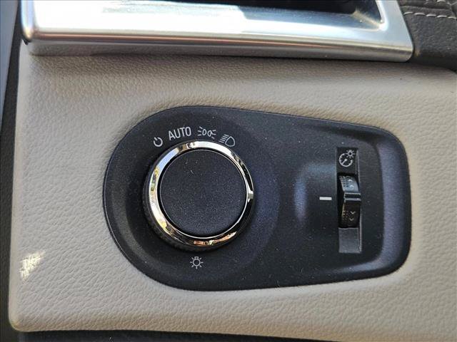 Used 2013 Cadillac SRX FWD image 8