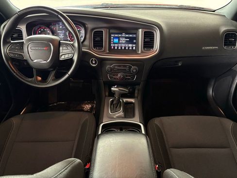 Used 2021 Dodge Charger SXT image 32