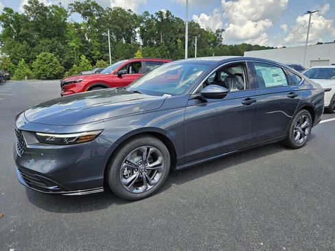 New 2025 Honda Accord EX-L image 3