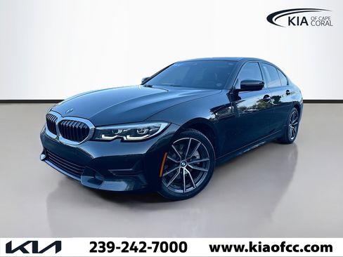 Used 2022 BMW 330i Sedan w/ Convenience Package image 1