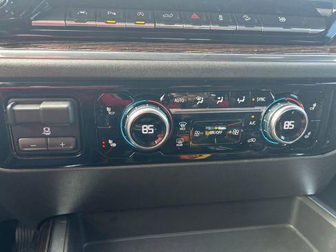 Certified 2024 GMC Sierra 1500 Elevation w/ Elevation Premium Package image 29