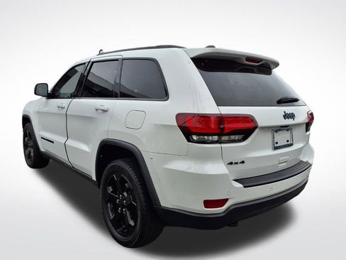 Used 2018 Jeep Grand Cherokee Laredo image 7