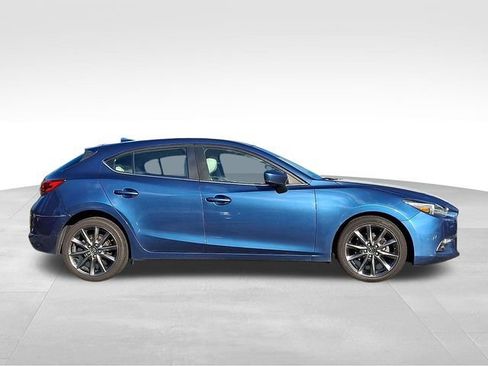 Used 2018 MAZDA MAZDA3 Grand Touring FWD image 7