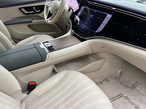 Certified 2023 Mercedes-Benz EQS 580 Blue image 34