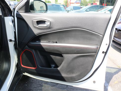 Used 2017 Jeep Compass Trailhawk w/ Leather Interior Group image 40