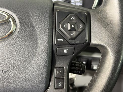 Used 2019 Toyota Sequoia SR5 w/ Premium Package RWD image 27