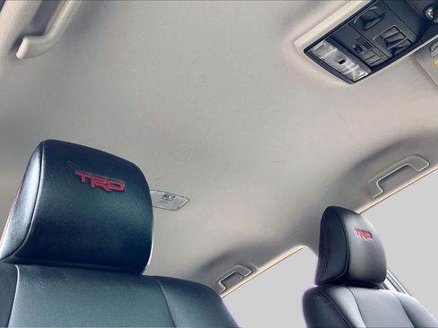 Used 2017 Toyota 4Runner TRD Off-Road Premium AWD/4WD image 14