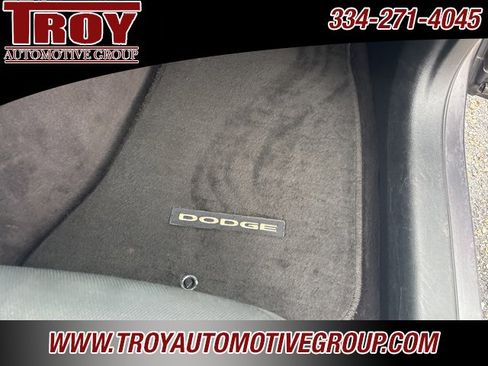 Used 2017 Dodge Charger SE image 14