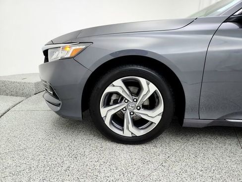 Used 2020 Honda Accord EX image 25