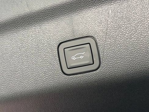 New 2026 GMC Yukon XL Denali w/ Denali Reserve Package AWD/4WD image 15