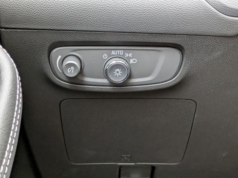New 2026 Buick Encore GX Preferred AWD/4WD image 18