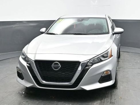 Used 2021 Nissan Altima 2.5 S image 2