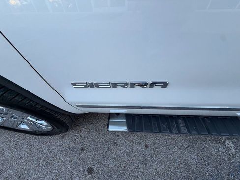 Used 2018 GMC Sierra 1500 SLT image 11