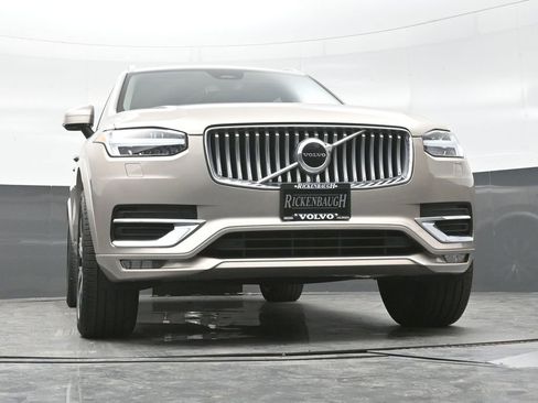 Used 2024 Volvo XC90 B5 Core image 13