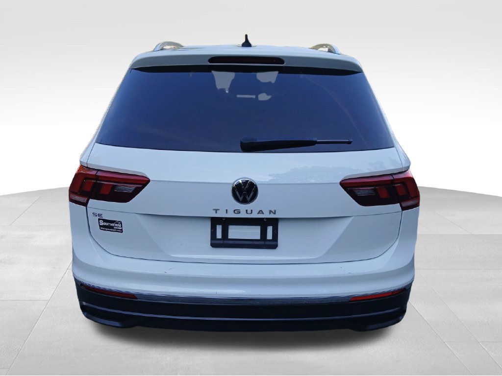 Used 2022 Volkswagen Tiguan SE FWD image 4