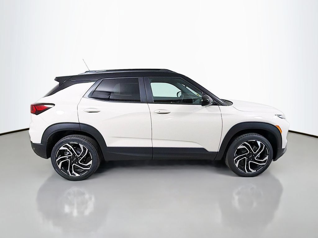 New 2026 Chevrolet TrailBlazer RS AWD/4WD image 4